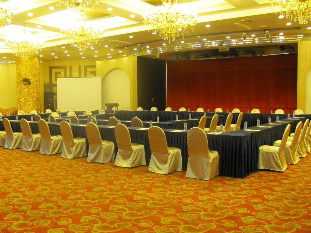 Best Western New Century Hotel Shanghai Exterior photo