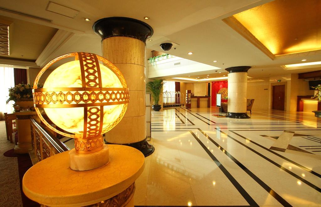 Best Western New Century Hotel Shanghai Exterior photo